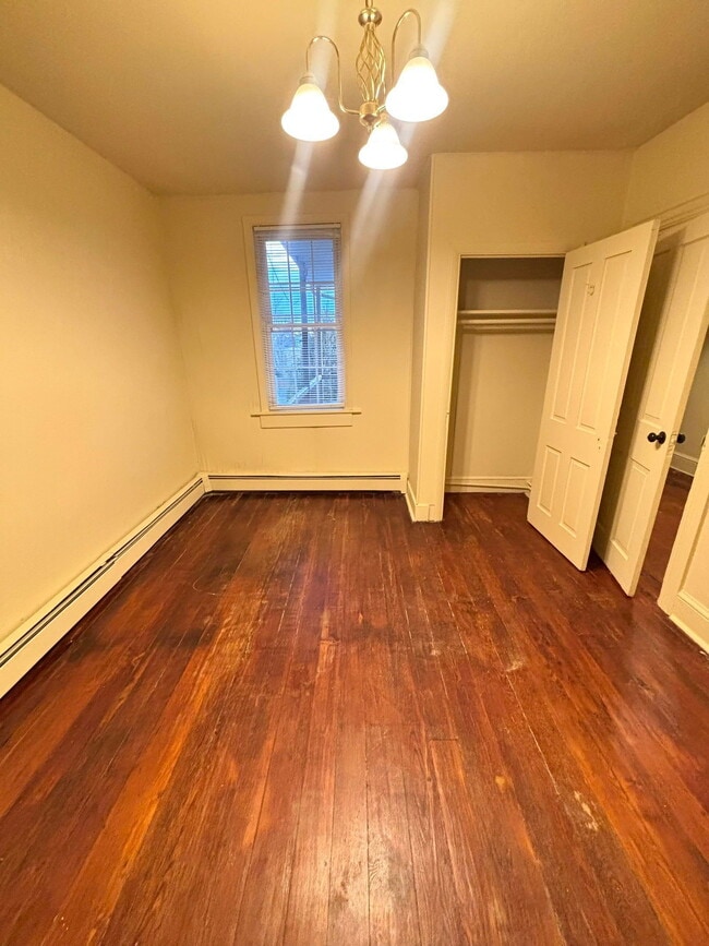 Foto del edificio - 690 Columbia Ave