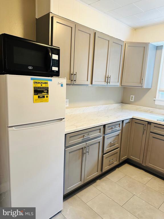 Building Photo - 3201 Wisteria Ave