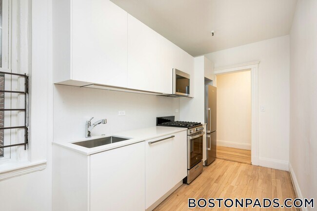 Foto del edificio - 288 Chestnut Hill Ave