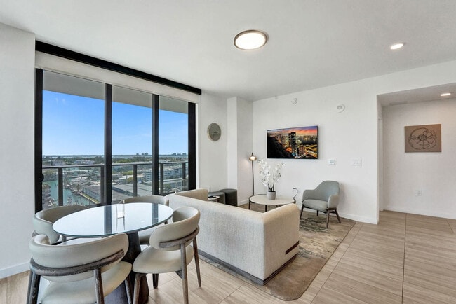 Foto del edificio - 580 72nd St