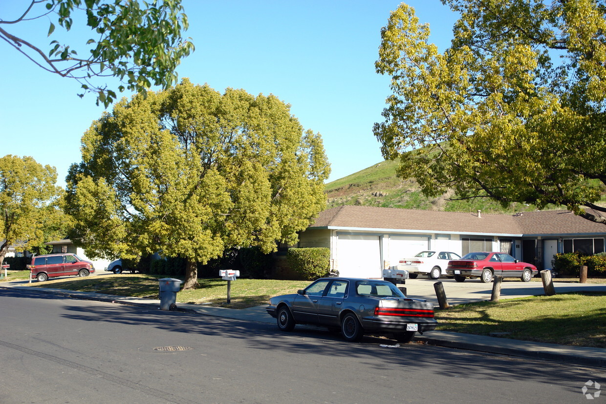 Building Photo - Callen Street