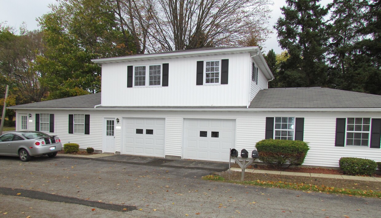 Primary Photo - 1150 S Lincoln Ave