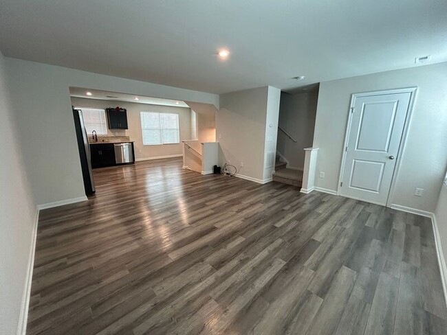 Building Photo - 6109 Cutwater Cir