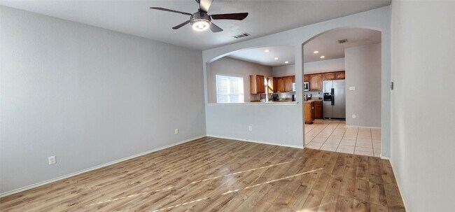 Building Photo - 1121 Beaverwood Ln