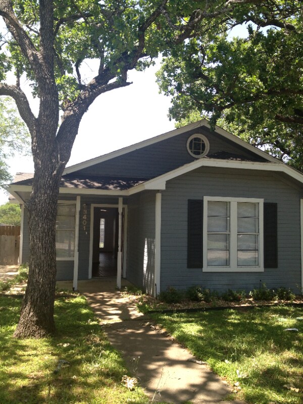 Building Photo - 3401 Augusta Ct