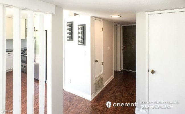 Building Photo - 2 br, 2 bath Apartment - 5696 Hollyleaf Lane