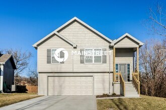 Building Photo - 235 Jenny Ln