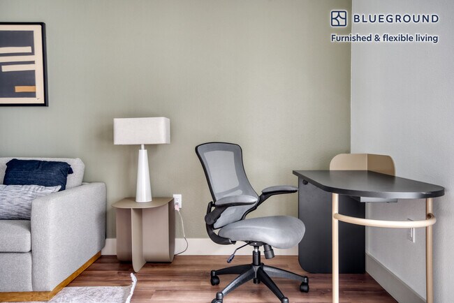 Foto del edificio - 101 Pringle Ave