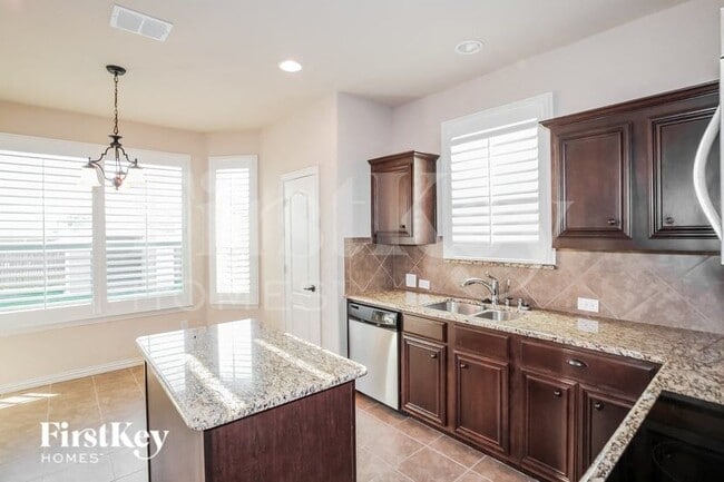 Building Photo - 1629 Signature Dr