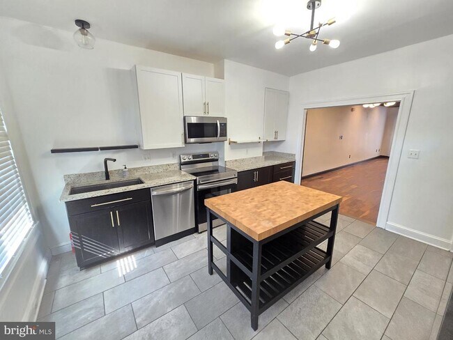 Foto del edificio - 128 S Ellwood Ave