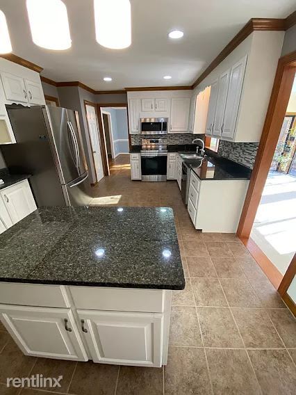 Foto del edificio - 4 br, 2.5 bath House - 5908 Waters Edge Rd