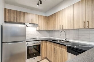 Building Photo - Cedarvilla Apartments