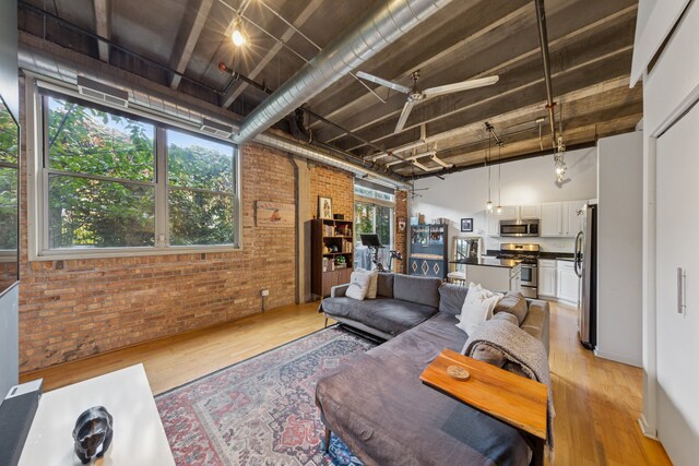 Foto del edificio - 1740 N Maplewood Ave