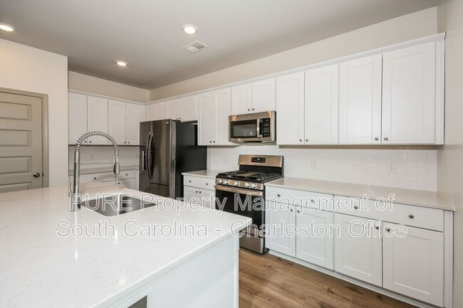 Building Photo - 104 Bay Eddy Ct