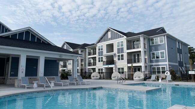 Building Photo - Arbors at Morehead City