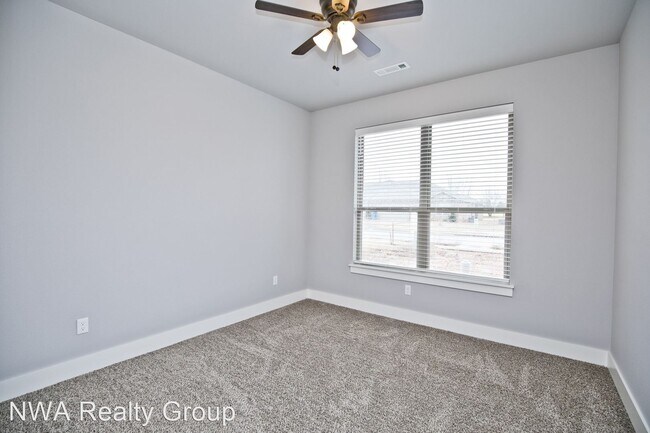 Foto del edificio - 3 br, 2 bath House - 109 Alder Street