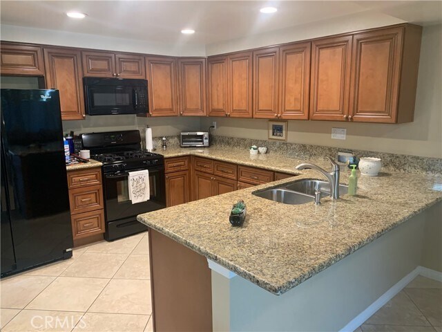 Building Photo - 3728 Live Oak Dr