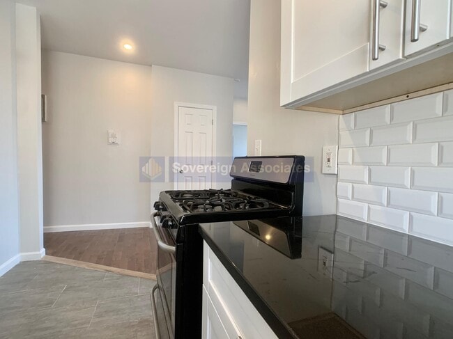 Building Photo - 540 W 158th St