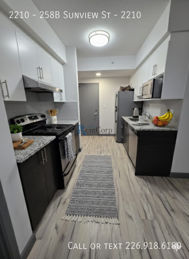 Building Photo - 258B-258B Sunview St