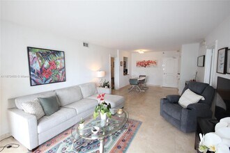 Building Photo - 5151 Collins Ave