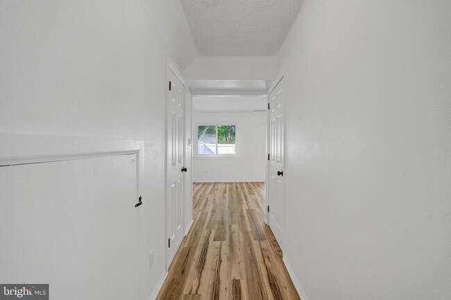 Building Photo - 26 Villanova Ct