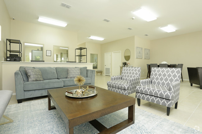 Interior Photo - Calli Village