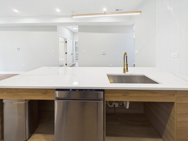 Foto del edificio - 2849-41 W. 24th Blvd - 1R