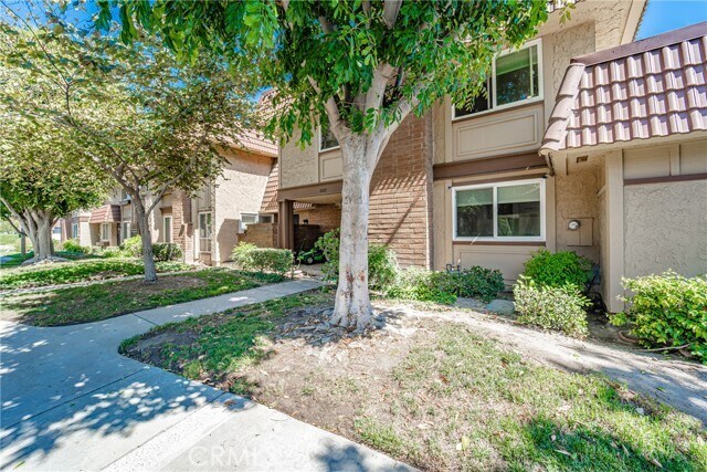 Building Photo - 11321 Hart Way