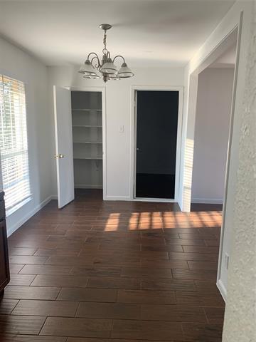 Foto del edificio - 7675 Woodshire Dr