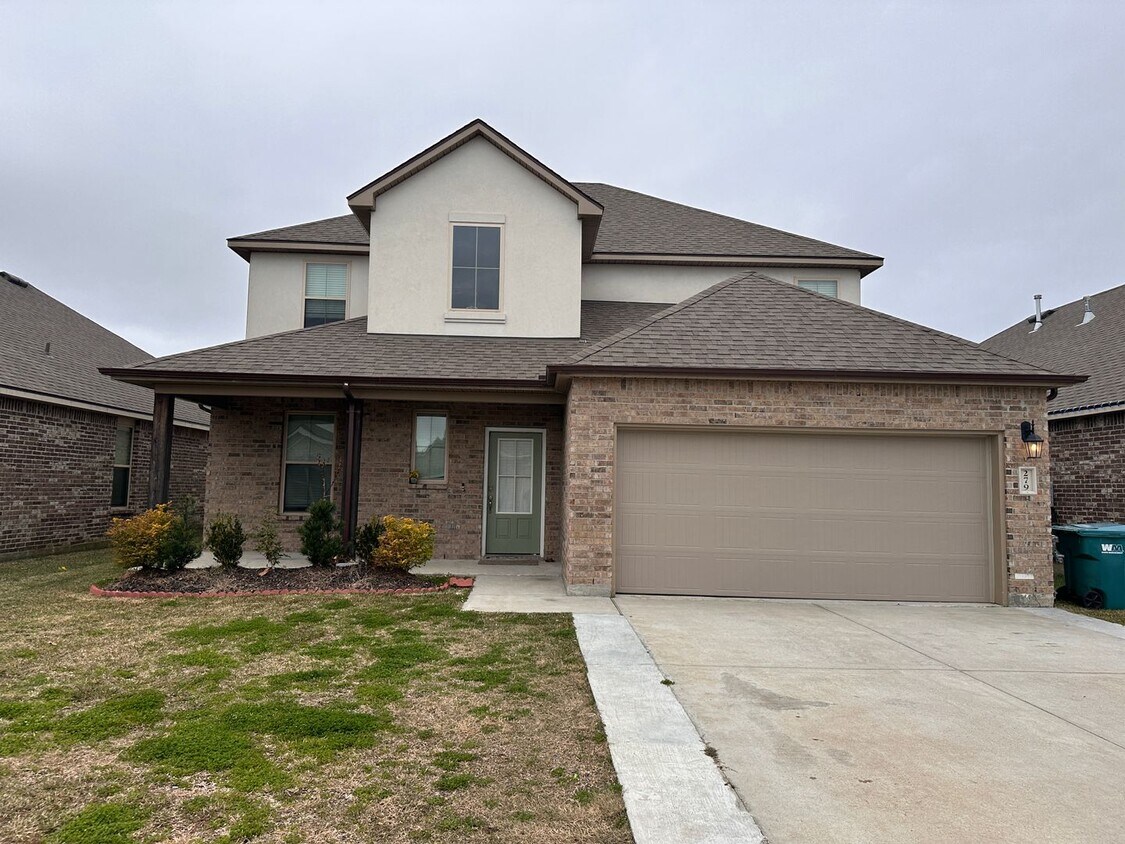 Foto principal - Beautiful Large Home in Sulphur!