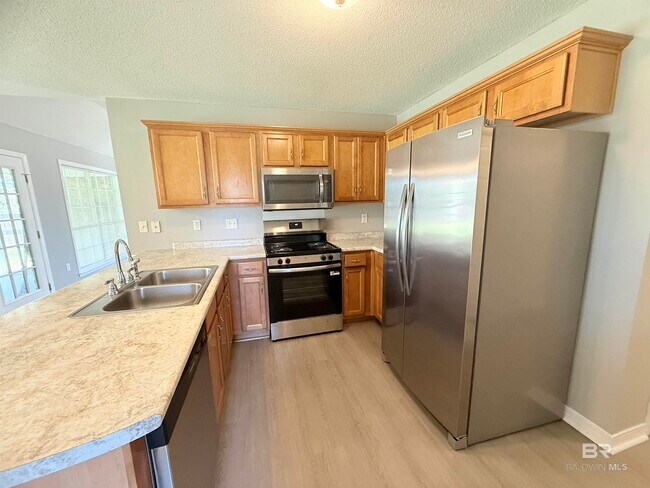 Foto del edificio - 521 Hamilton Blvd