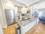 Foto principal - 417 Putnam Ave