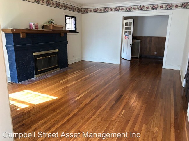Foto del edificio - 5 br, 1.5 bath Apartment - 1244 W Thorndale
