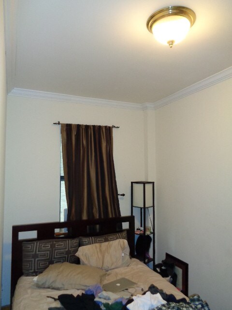 Building Photo - 280 W 86th St