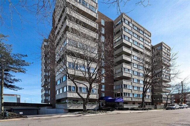 Foto del edificio - 1888 S Jackson St