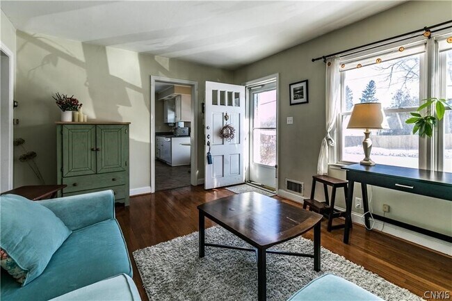 Foto del edificio - 105 Salem Rd