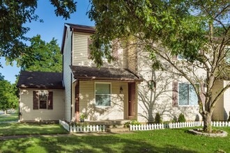 Building Photo - 7609 Seasons Dr