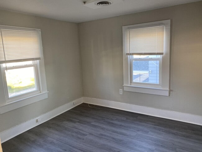 Building Photo - 309 Hammond St