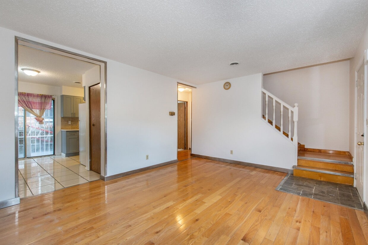 Foto principal - 553 Ocean Ave