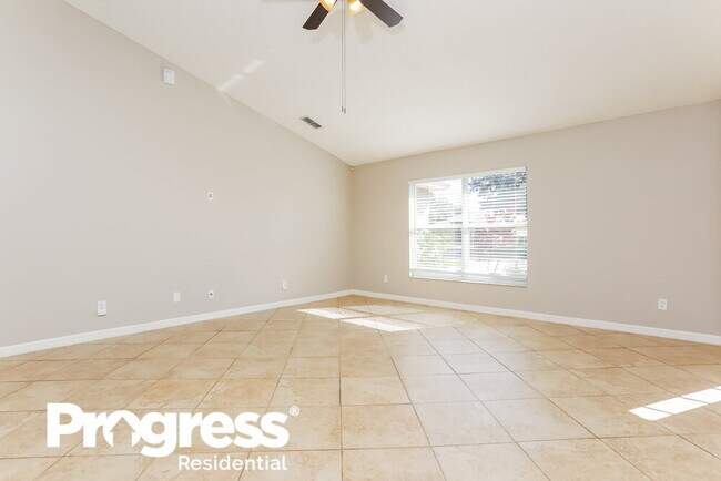 Building Photo - 2254 Lake Pointe Cir