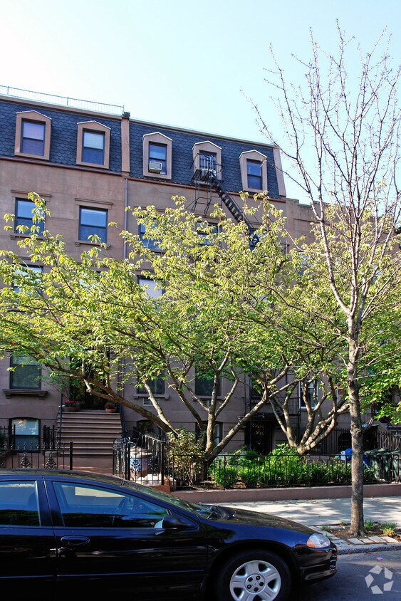 Primary Photo - 98 2nd Pl