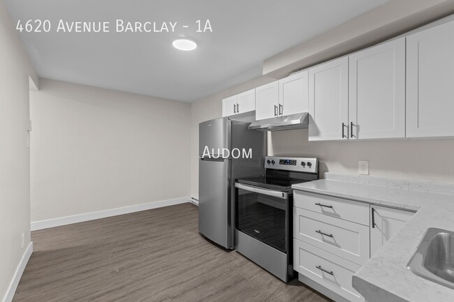 Photo du bâtiment - 4620 Av. Barclay