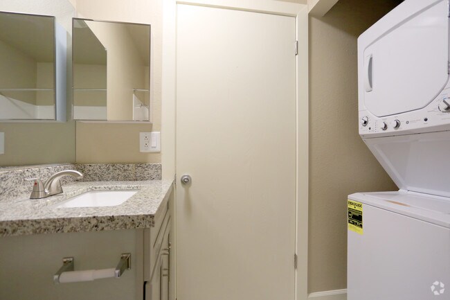 Bathroom - The Palms