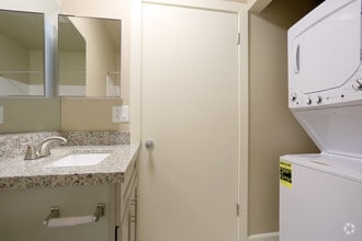 Bathroom - The Palms