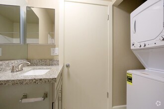 Bathroom - The Palms