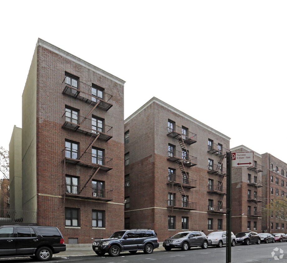Primary Photo - 45-19-45-25 39th Pl