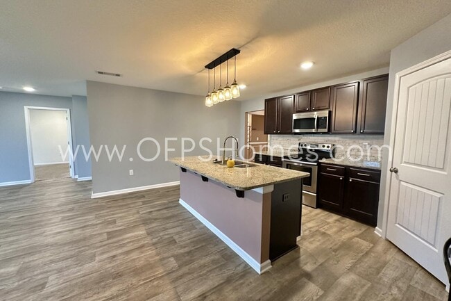 Building Photo - 812 Moorhen Wy