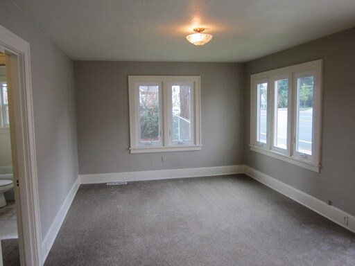 Building Photo - 4630 SW 185th Ave