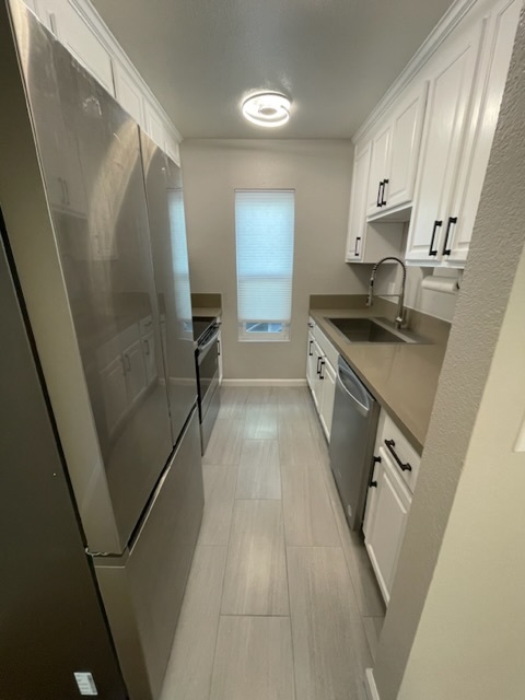 Kitchen - 6735 Amherst St