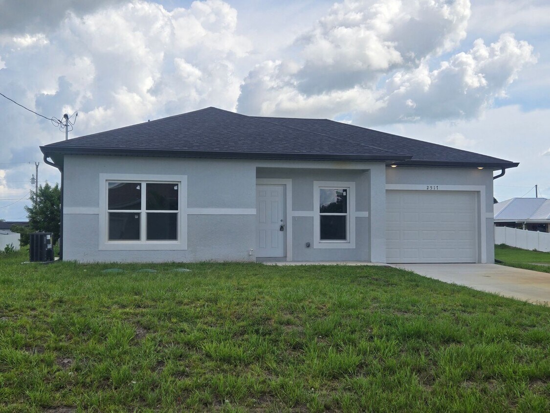 Primary Photo - BRAND NEW HOME-2/2/1